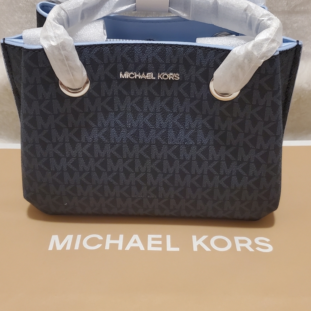 MICHAEL KORS - TEAGAN SMALL MESSENGER
